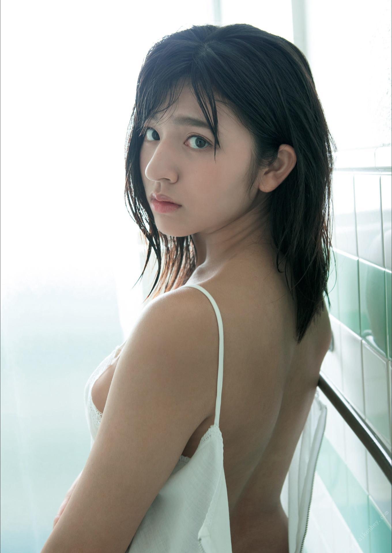 Kana Tokue 徳江かな, 写真集 電子版だけの特典カットつき！ 「KANA」 Set.01(26)