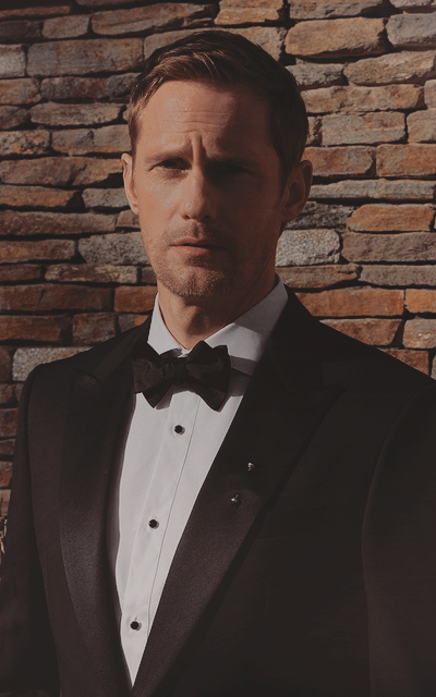 Alexander Skarsgard  - Page 2 XK8qX0j4_o