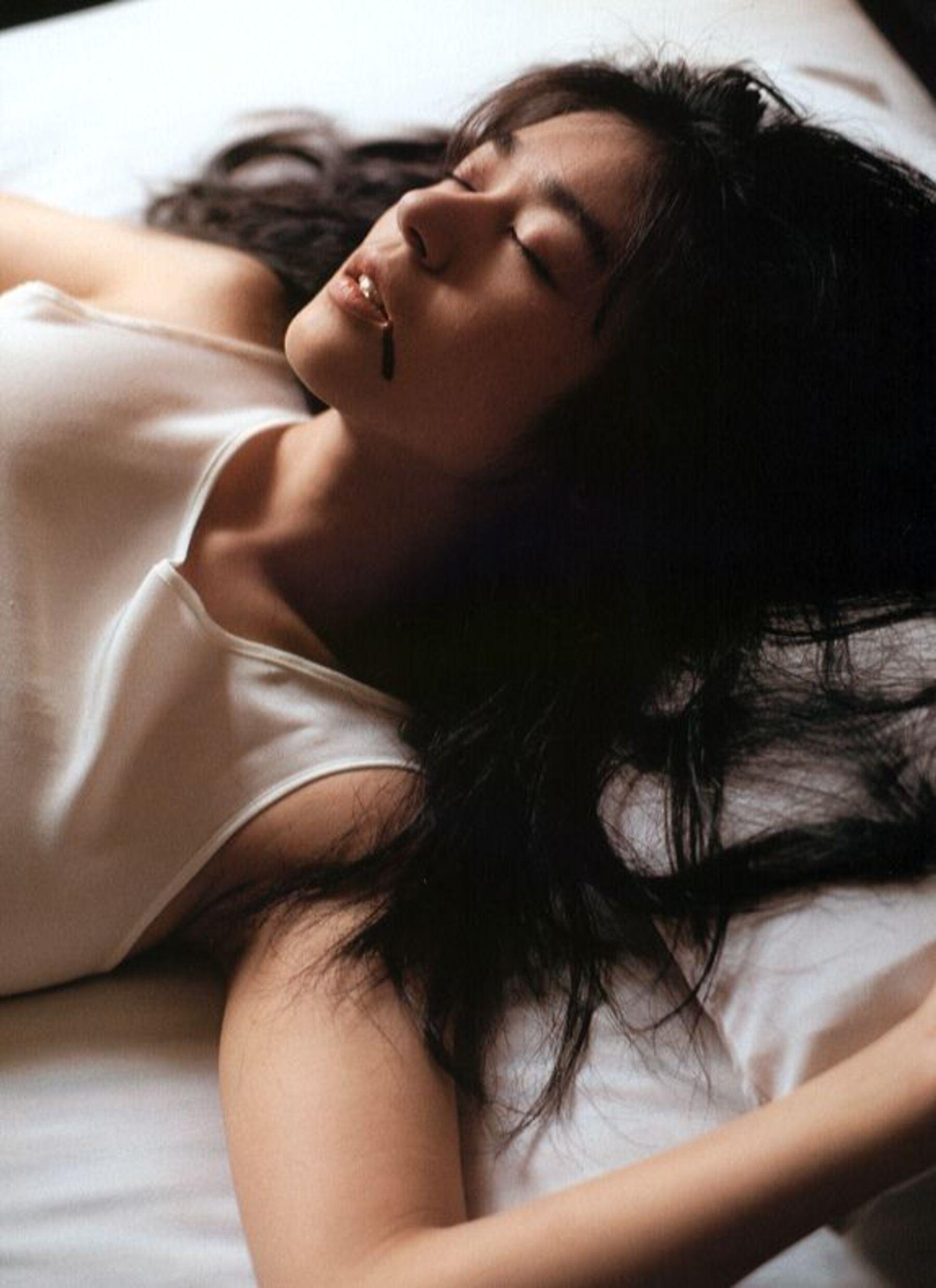 书籍扫描 Vol. 1990.5 青山知可子《热帯性気候》(41)