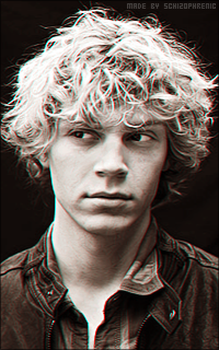 Evan Peters AST5PRVY_o