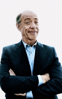 J.K. Simmons AOL0yEpQ_o