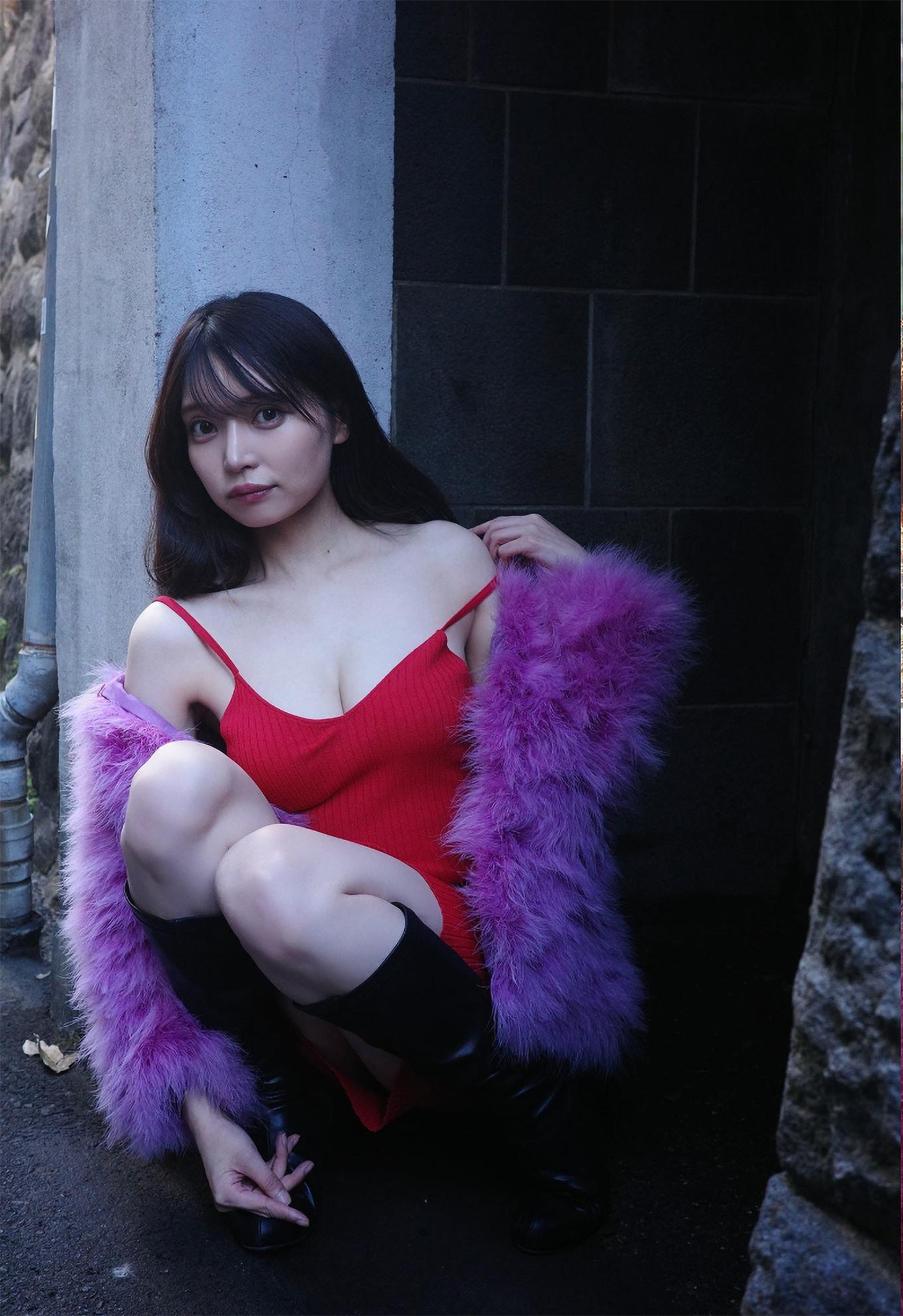 Sayaka Nitori 似鳥沙也加, 写真集 旬撮ガール Vol.2 早くも限界突破な美バスト(8)