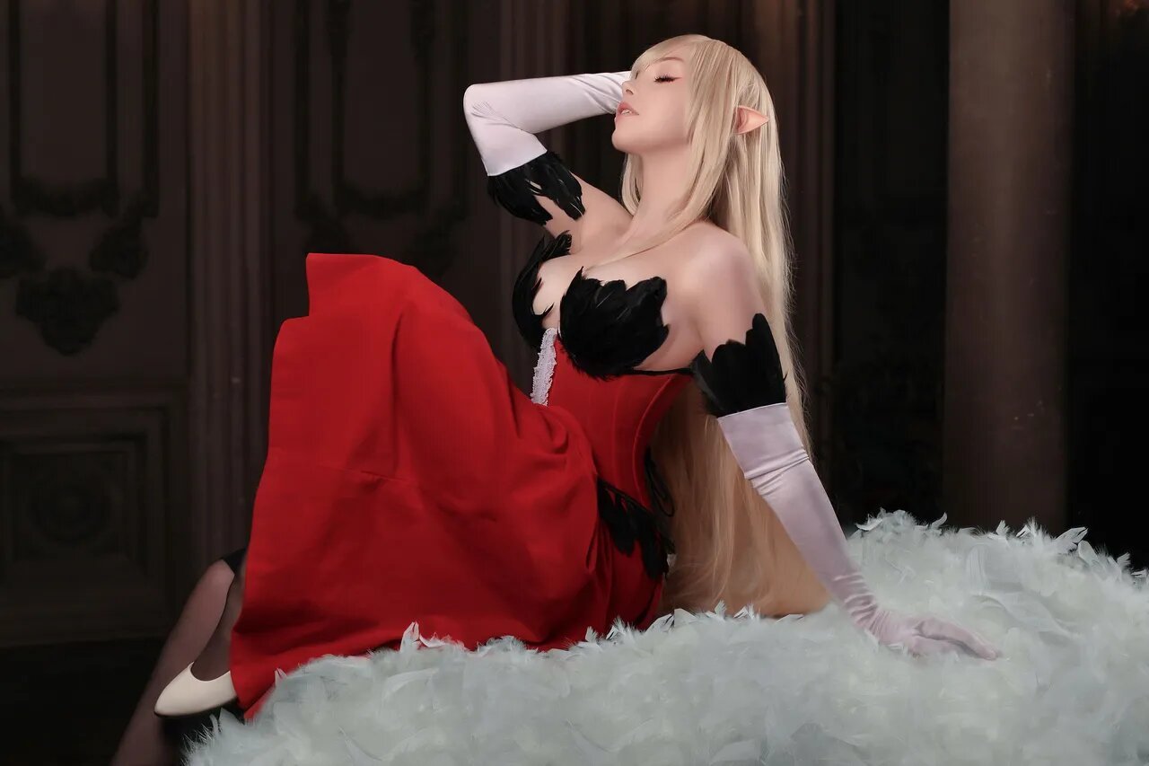 Shinobu Oshino (SayaTheFox)