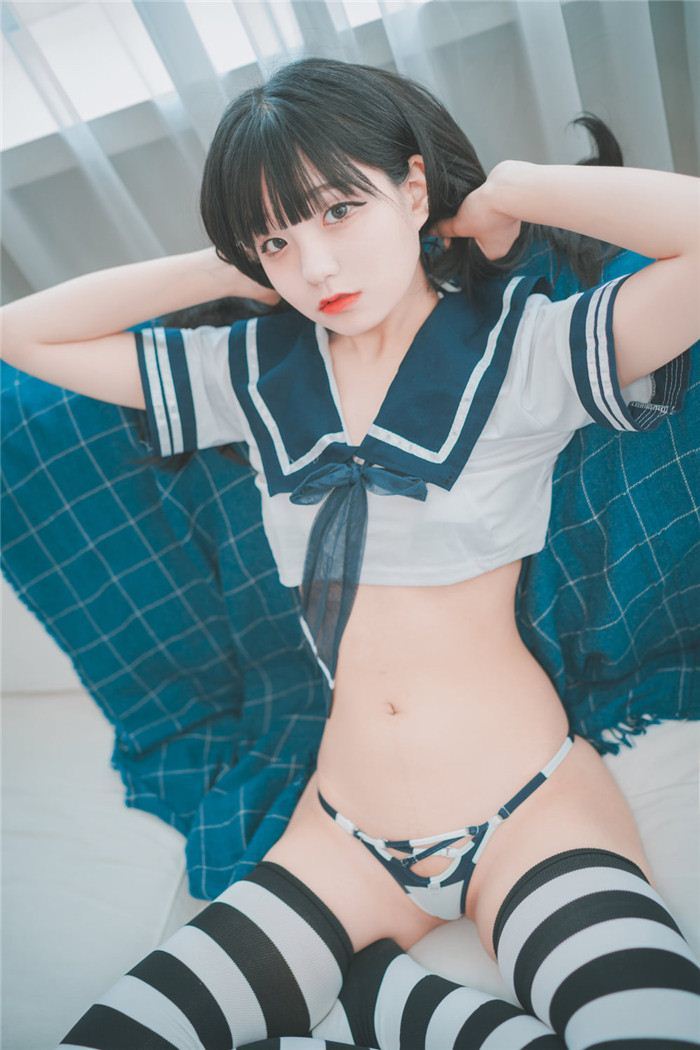 Jenny 条纹水手服写真(7)