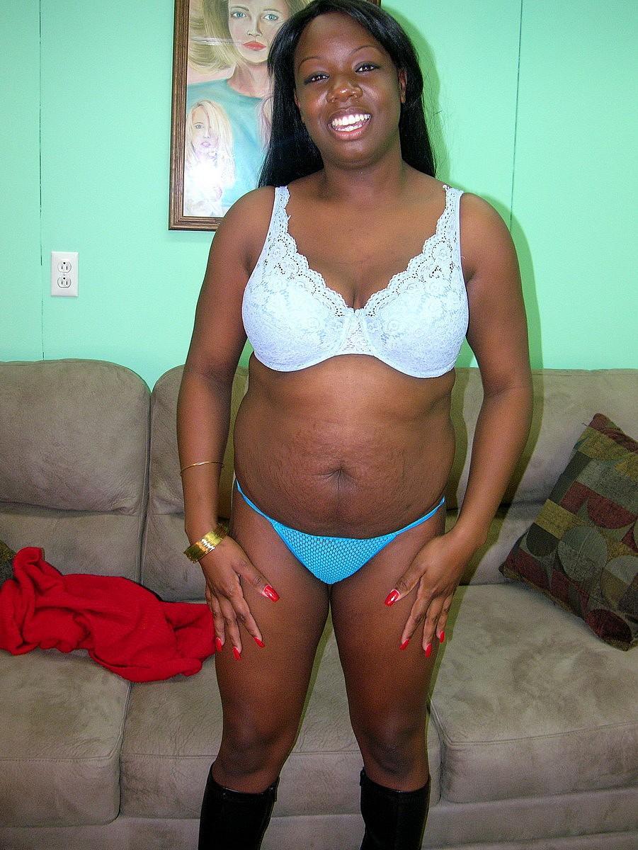 Chubby ebony MILF Liani strips & flaunts her big saggy tits & round ass(5)