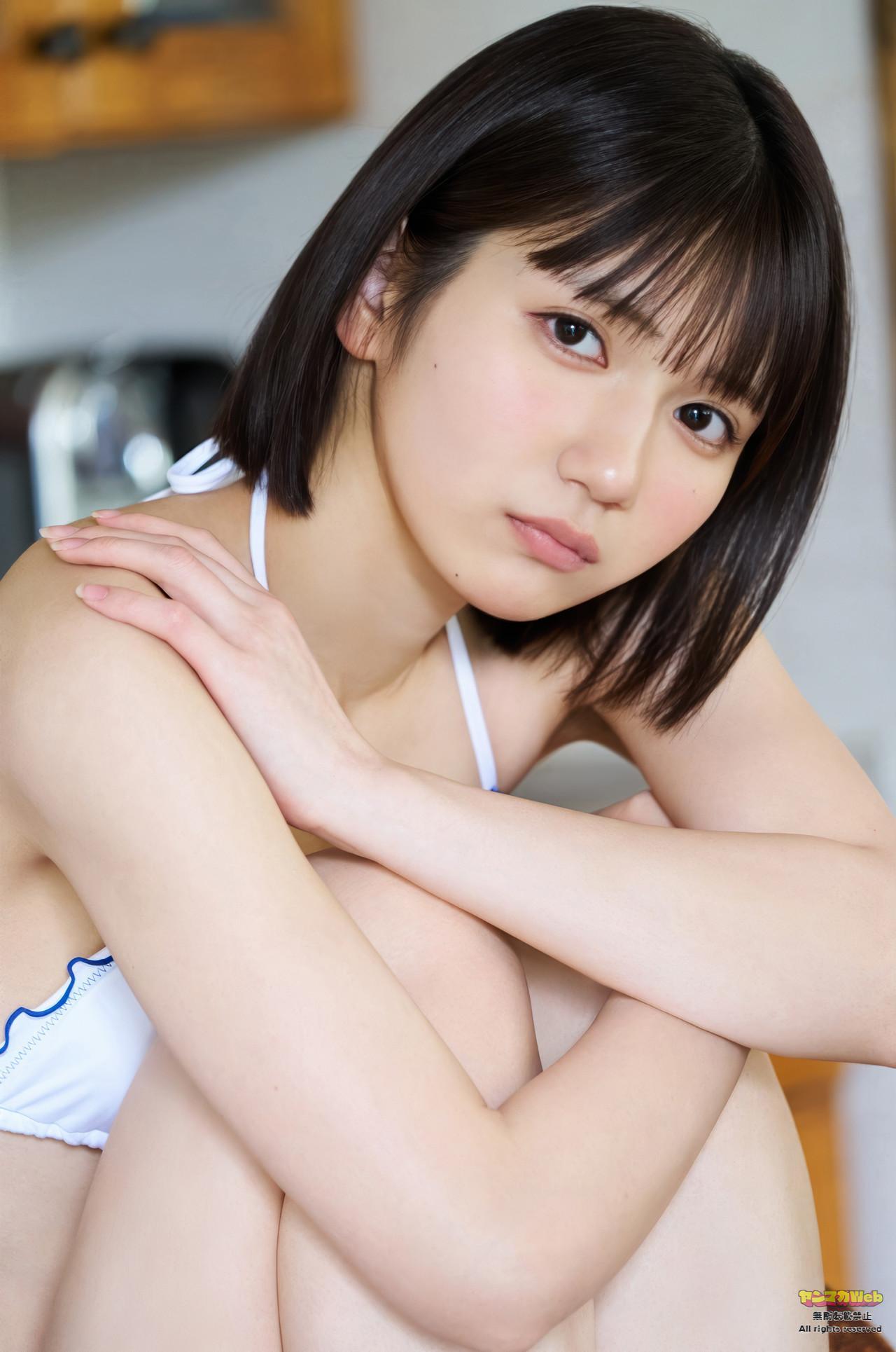 Kanon Hazuki 葉月花音, Young Magazine 2025 No.32 (ヤングマガジン 2025年32号)(11)