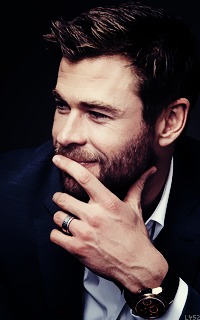 Chris Hemsworth 0EF6ZJ2y_o