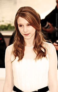 Taissa Farmiga JcXGIAN8_o