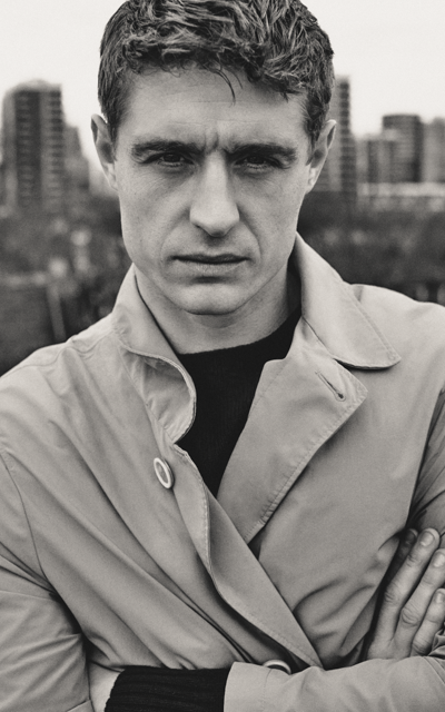 Max Irons GTHgEYkB_o