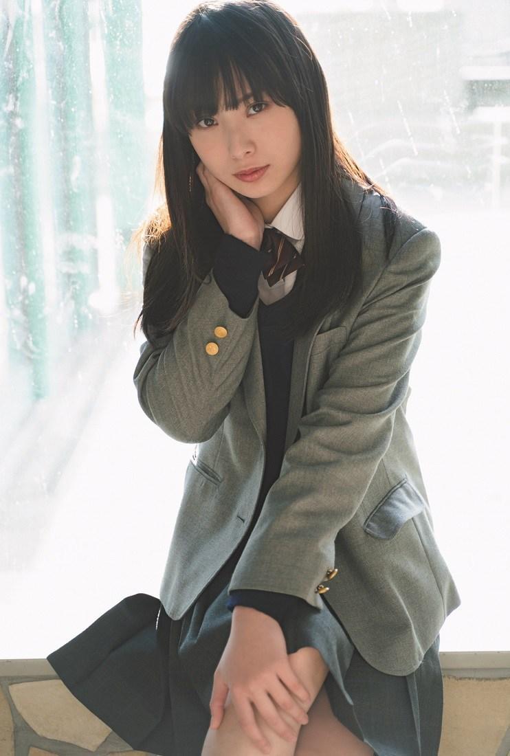 与田祐希、清宫令全制服写真杂志《graduation Y19.. 高校/中学卒业》发布(12)