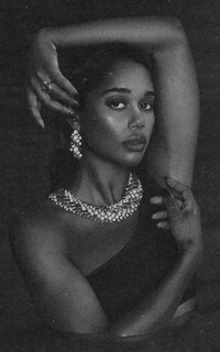 Laura Harrier Rcr4JwQE_o