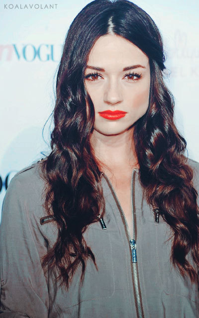 Crystal Reed Avatars 200*320