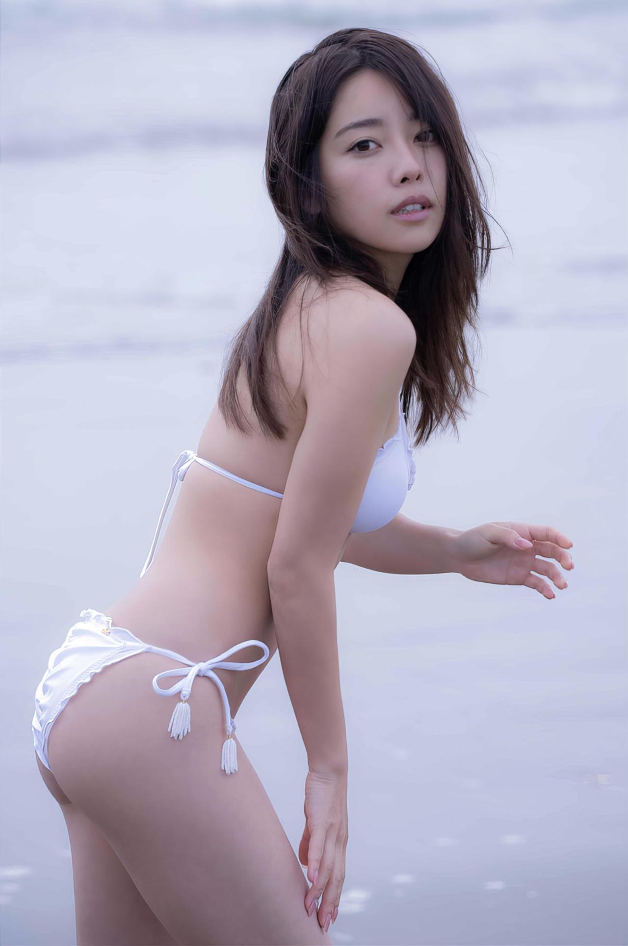 Misaki Yahata 八幡美咲, FRIDAYデジタル写真集 「地方局No.1アナウンサー 美しく、咲く」 Set.03(21)