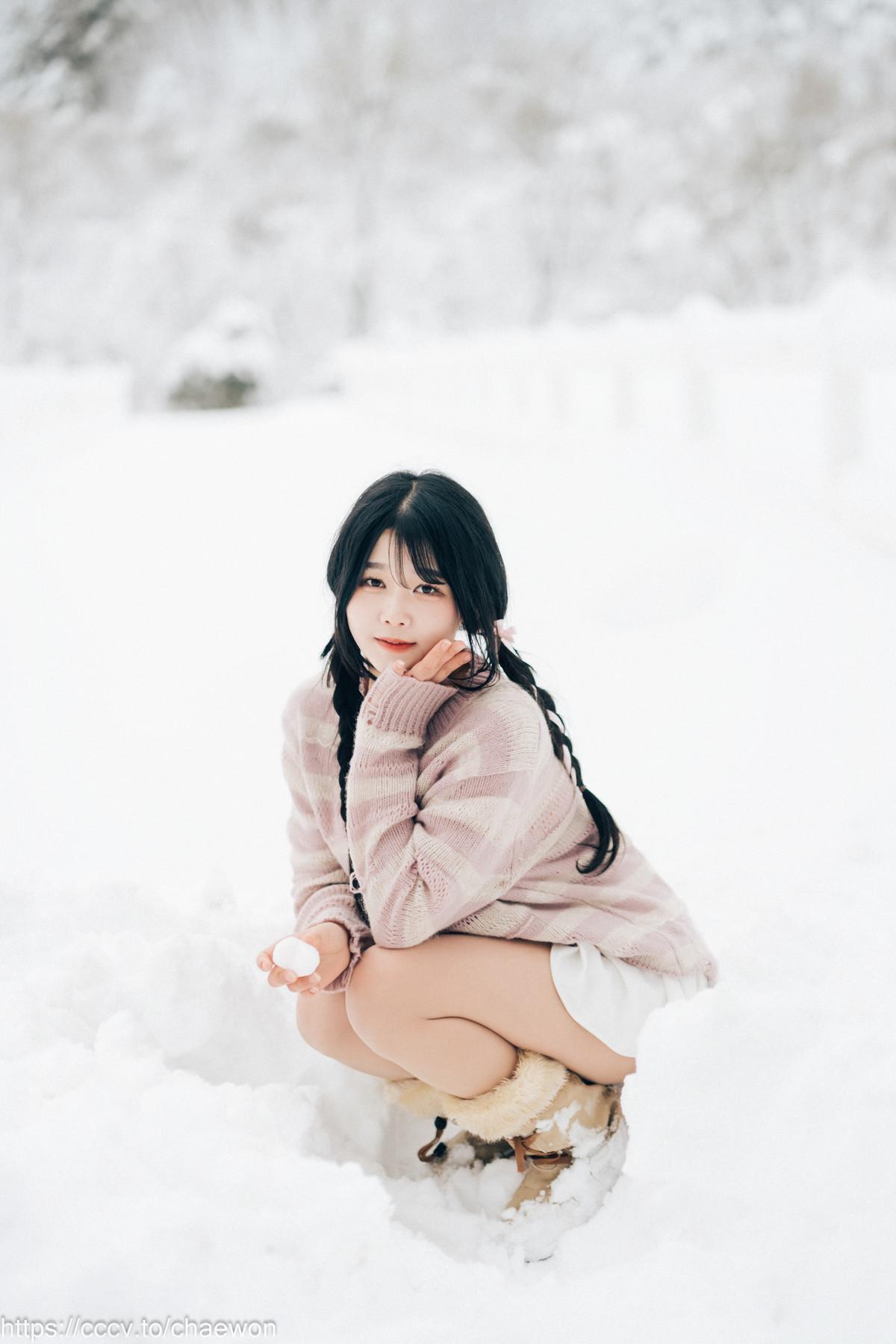 ZIA.Kwon 권지아, [Loozy] Snow Girl Set.02(15)