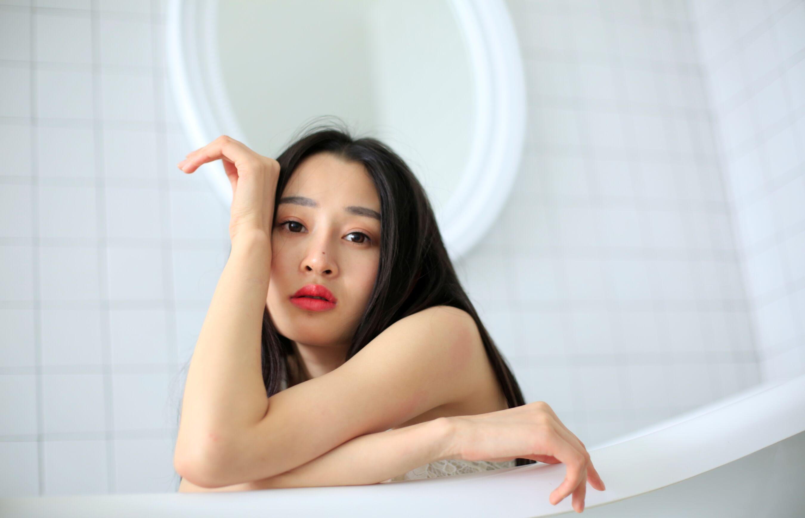 国模套图 素人私房流出(499)