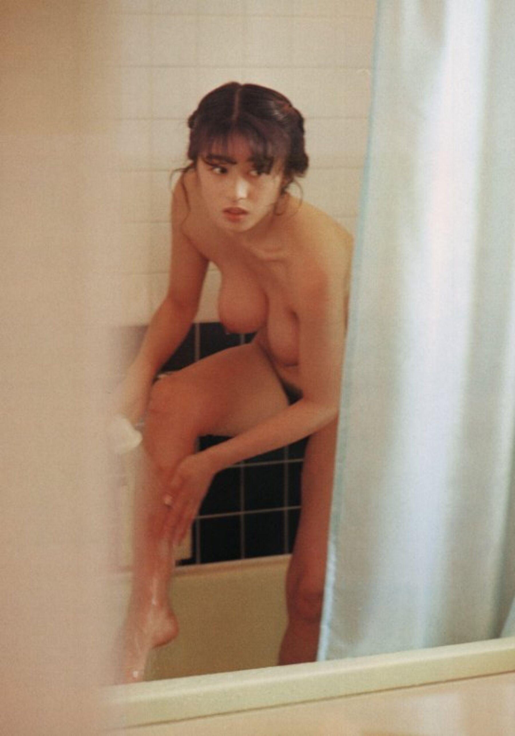 书籍扫描 Vol. 1990.5 青山知可子《热帯性気候》(3)