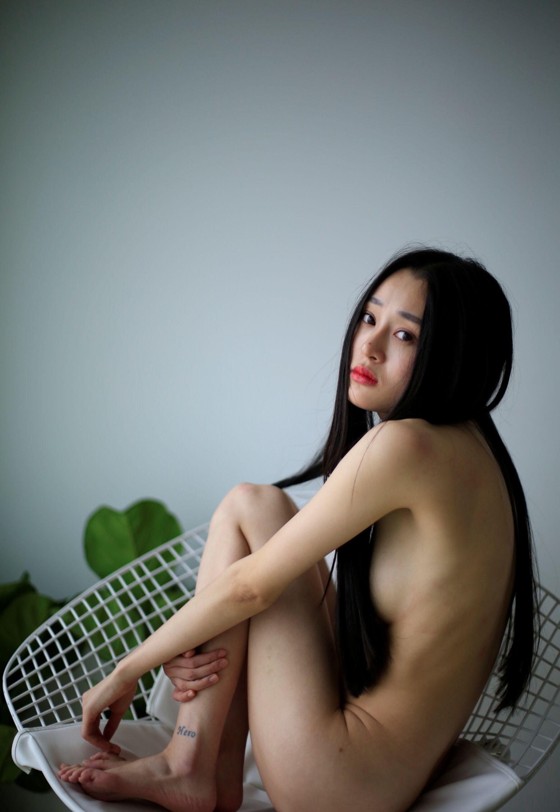 国模套图 素人私房流出(532)