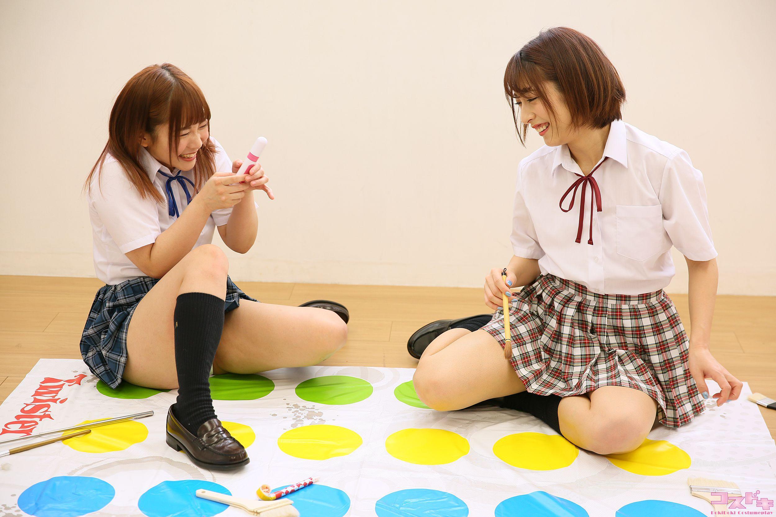 [Cosdoki] 篠宮ゆり x 阿部乃みく abenoshinomiya_pic_seifuku1+2(44)