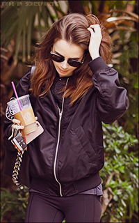 Lily Collins - Page 7 8UrJeNCr_o