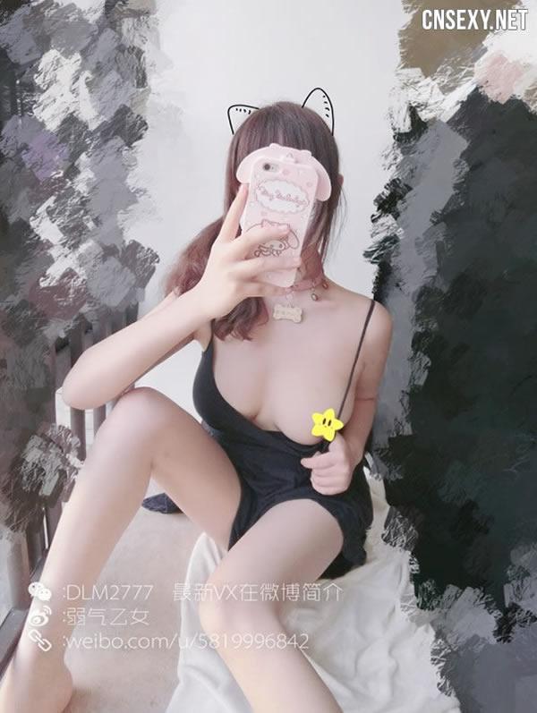 网红少女弱气乙女死库水无圣光人体套图(27)