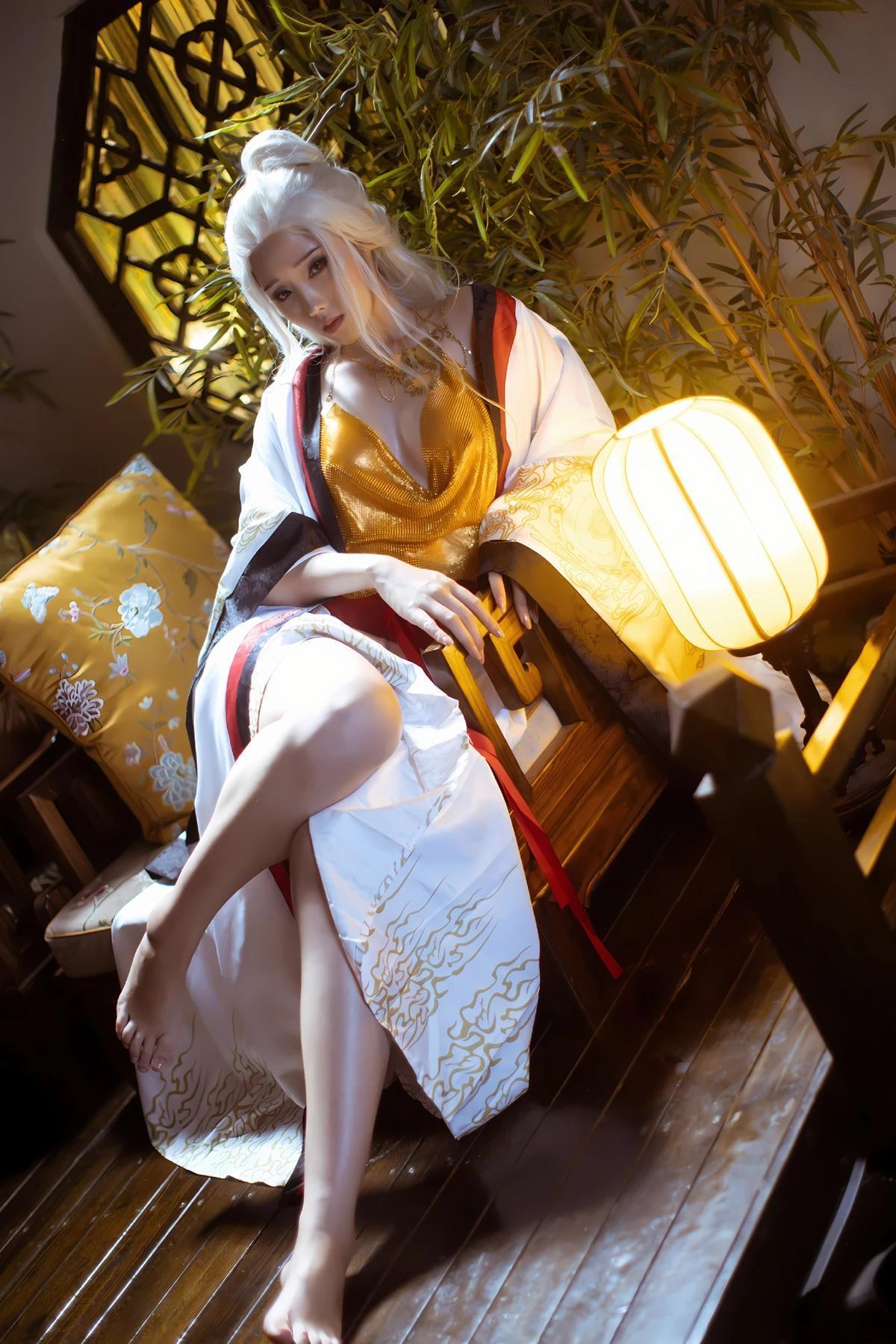 Cosplay 钛合金TiTi – 黑神话悟空 铁扇公主(1)