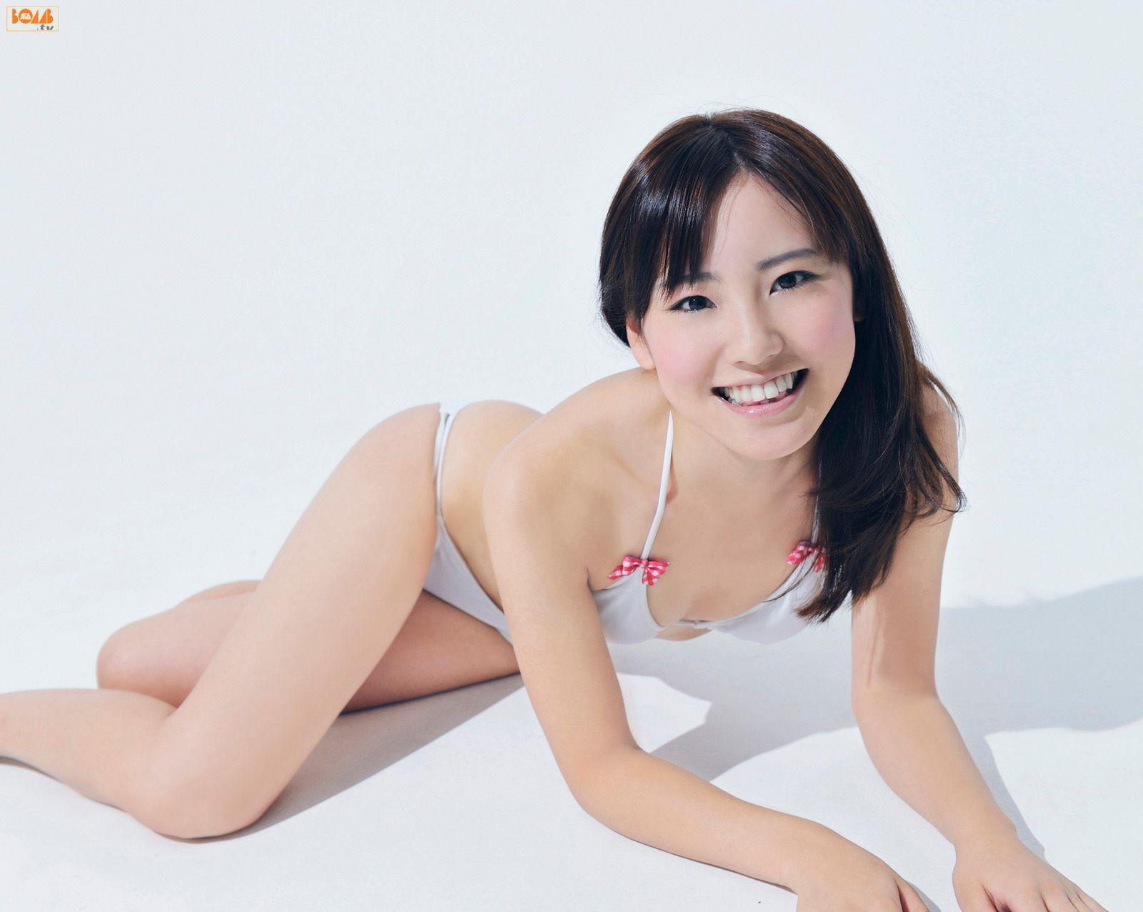 《Next Bikini 次世代ビ♥キ♥ニ》 写真集 [Bomb.TV] 2010年11月刊(53)