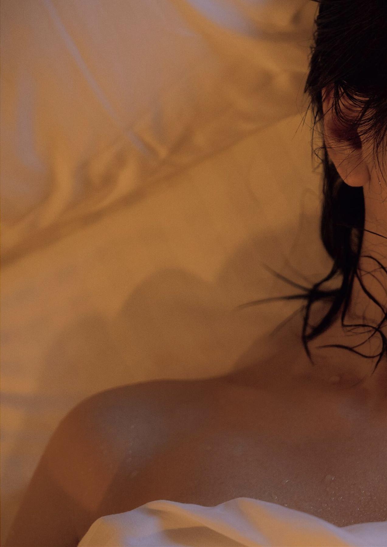 Miki Nanri 南里美希, 2nd 写真集 『jamais vu』 Set.05(26)