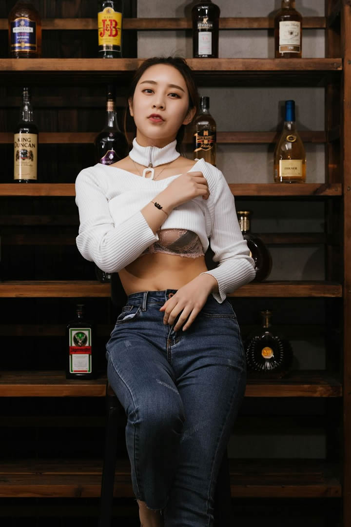 Honey Model Qiao Yilin Winery Private Shooting No Holy Light Set 6