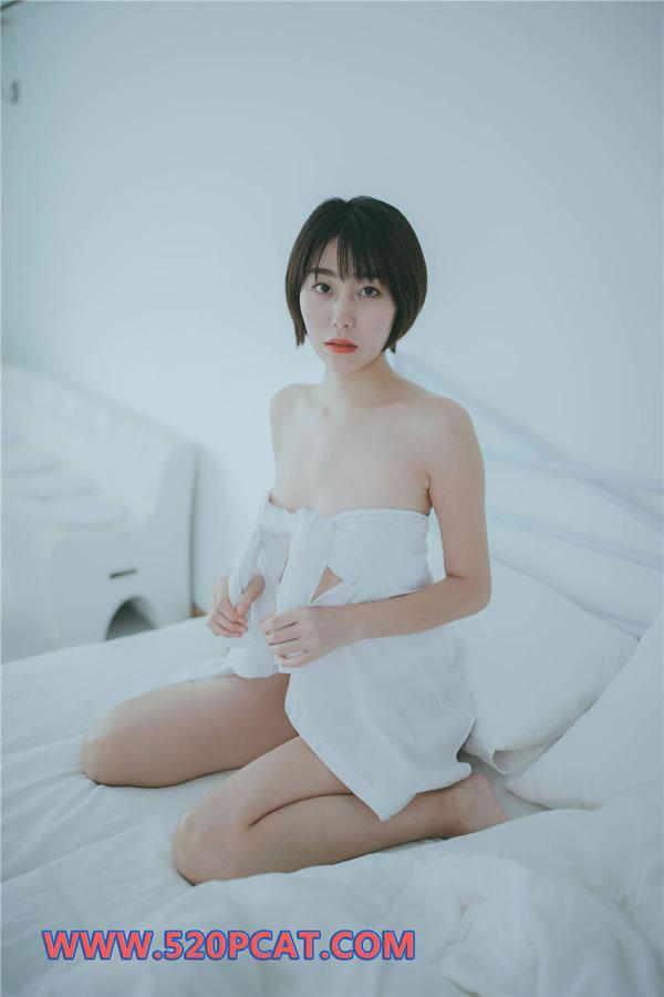 潘多拉NO.233期白衣美女半露私房写真(14)