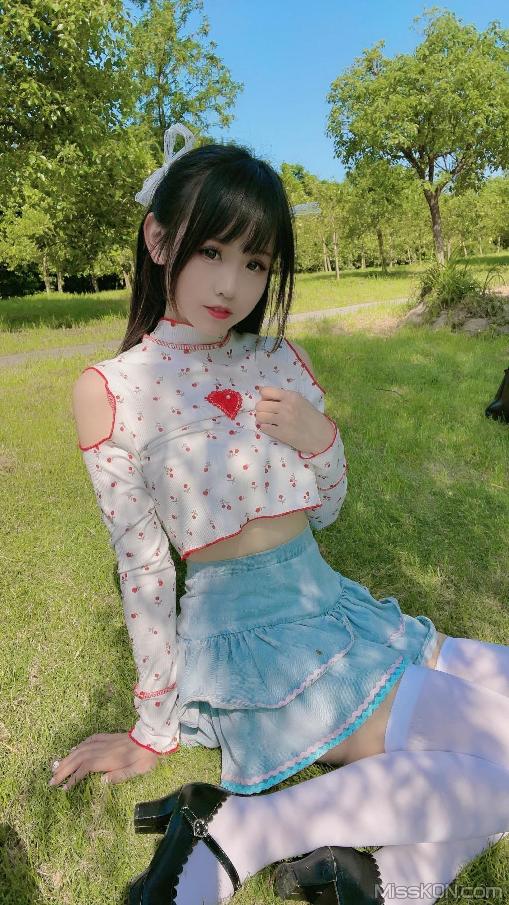 Coser@miko酱ww: mikoの白丝01 (241 photos)(210)