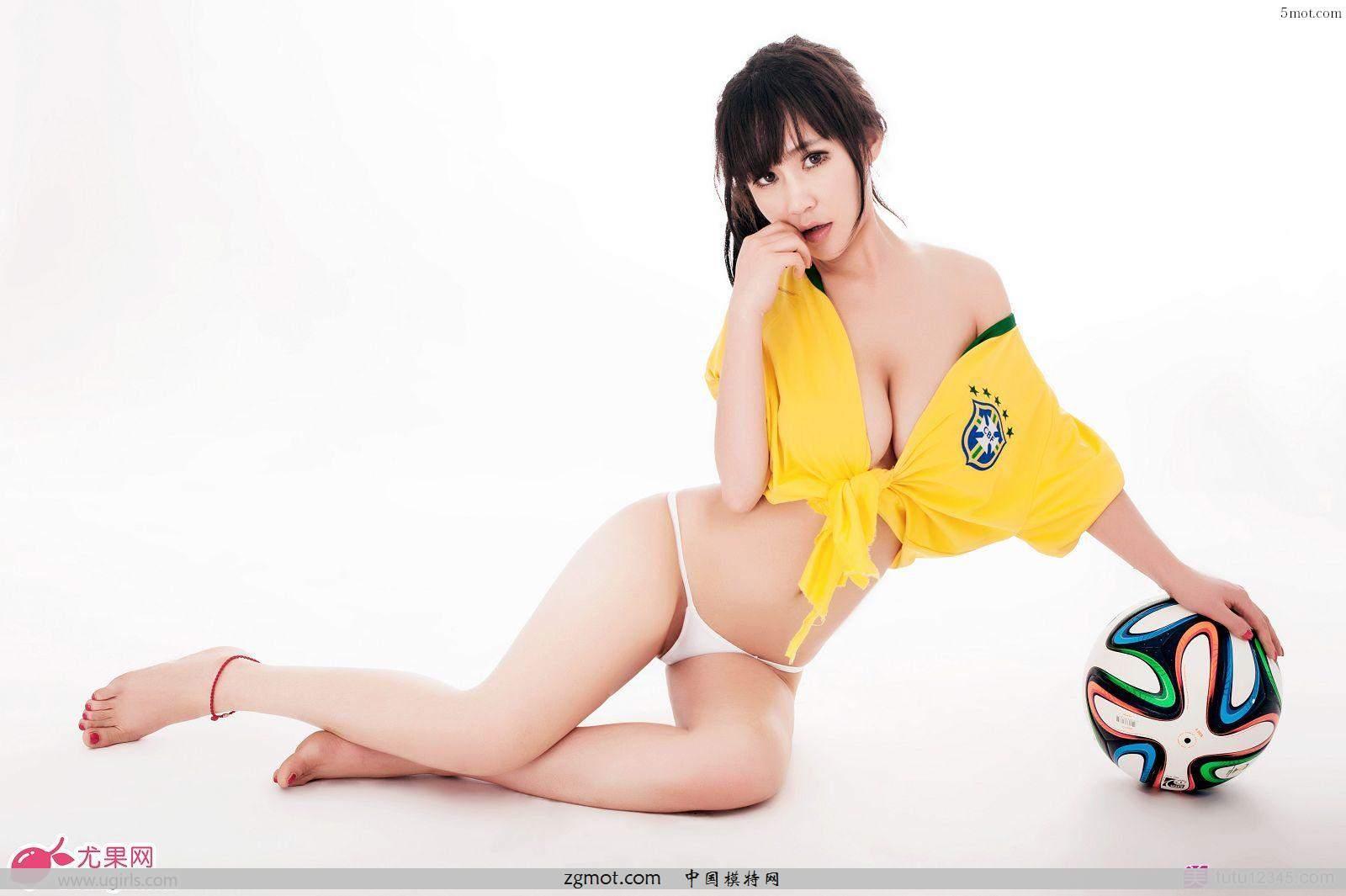 [Ugirls尤果网]2014-06-17 足球宝贝合辑一(7)