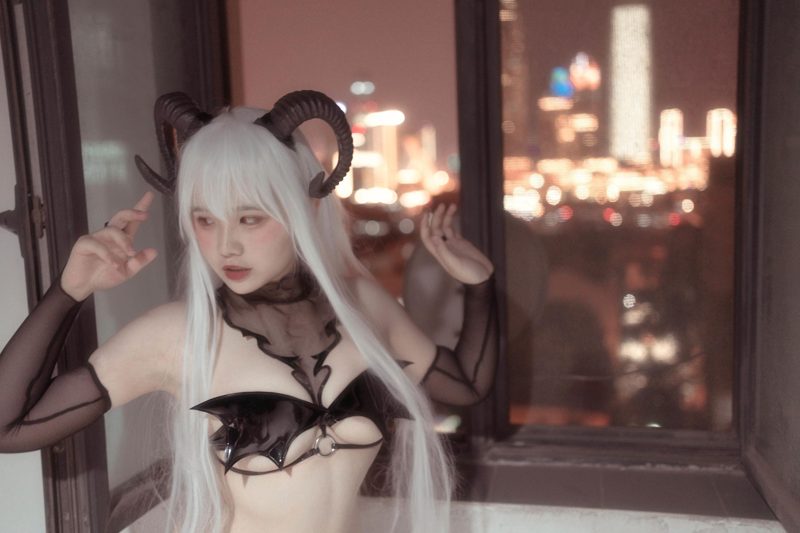 [Cosplay] 七月喵子 – 妈妈子 魅魔 写真套图(21)