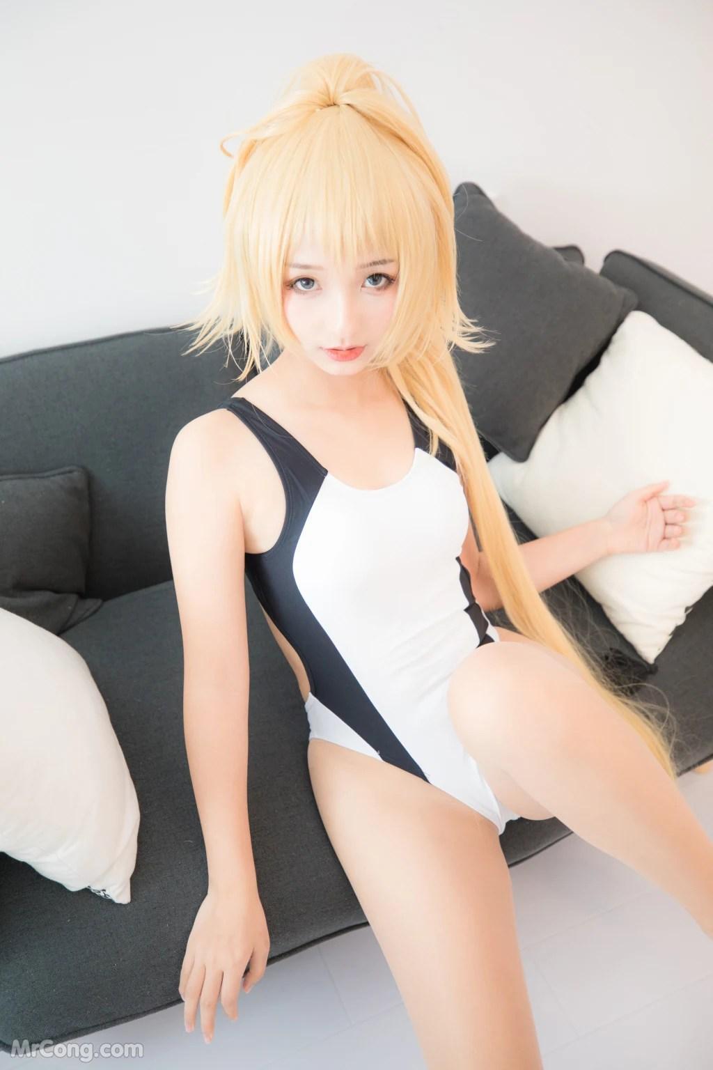 Coser@神楽坂真冬 Vol.036: 电子相册-白贞德《Swimingthedrea》(150 photos)(24)