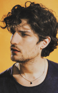 Louis Garrel OhY4LsOE_o