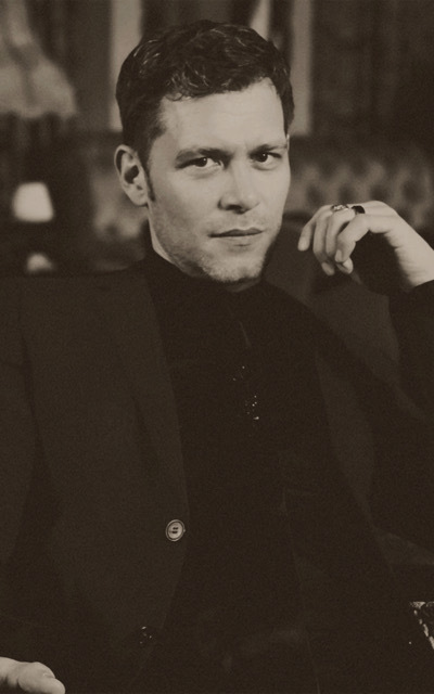 Joseph Morgan FgSLnBdT_o