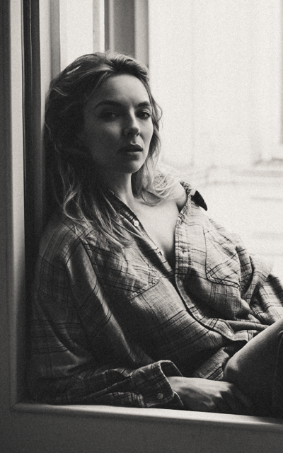 Jodie Comer - Page 2 HnKmu8UX_o