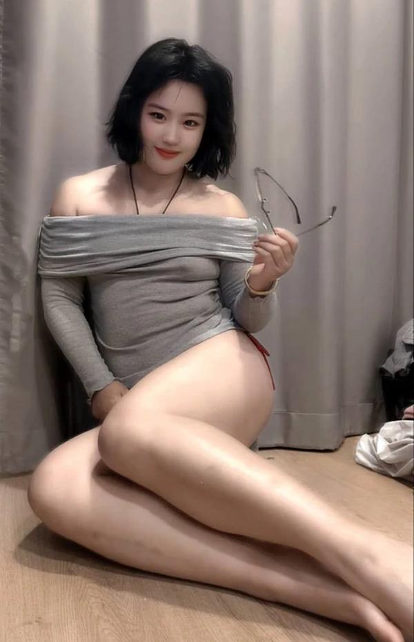 健身肥臀反差婊@路丹 会员群尺度视图合集