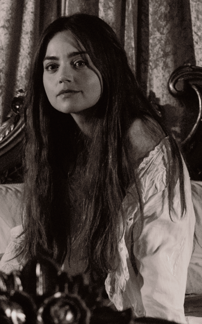 Jenna Coleman UBqw3RPF_o