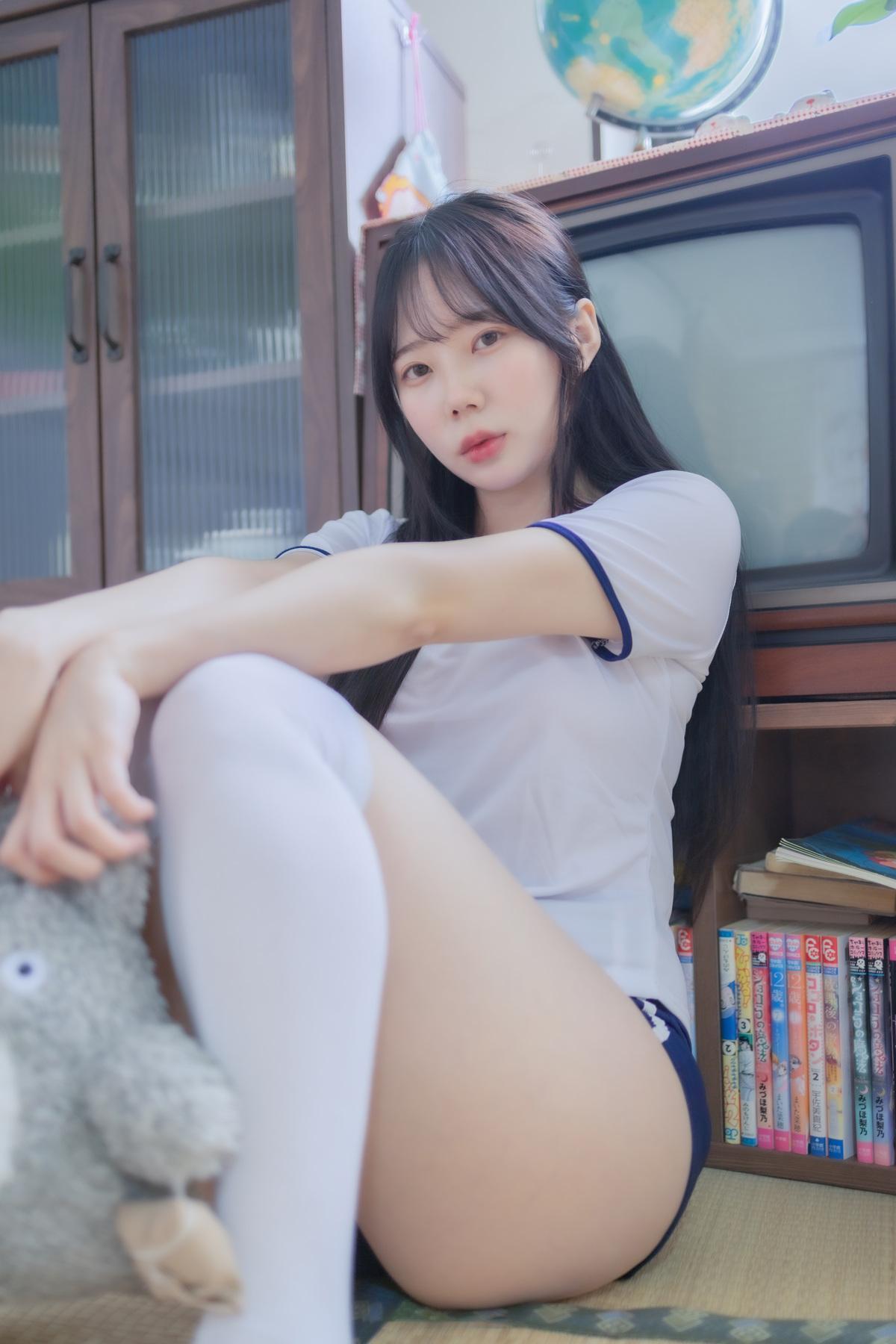 Myua 뮤아, Photobook ‘School Uniform’ Set.02(13)