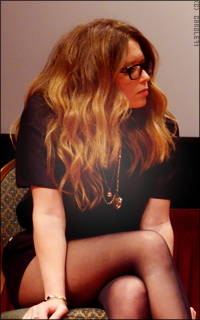 Natasha Lyonne 1WWCt4ac_o