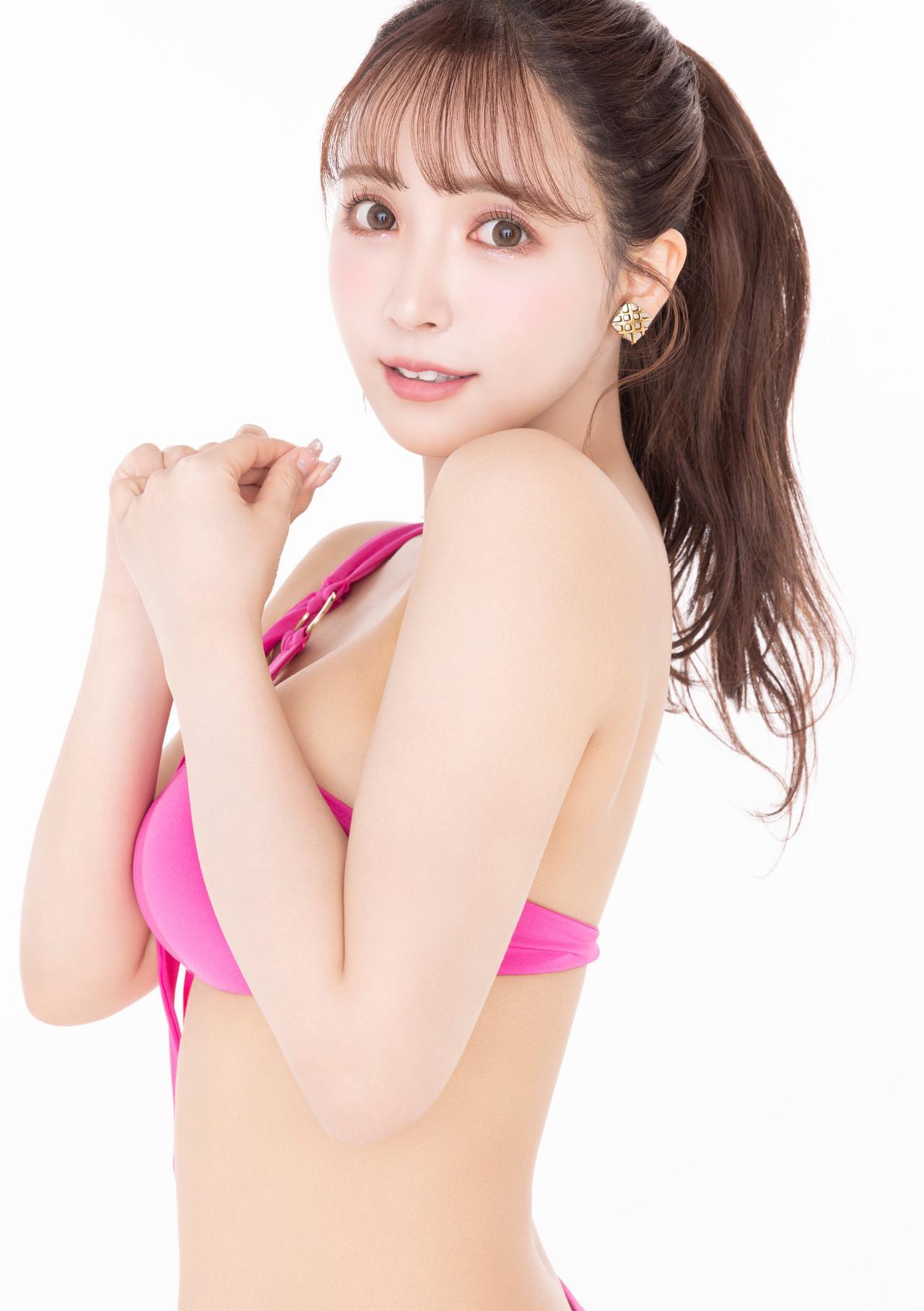 Yua Mikami 三上悠亜, 直筆サイン入りの 「Thank you for everything Mikami Yua Special photo book」 Set.02(35)