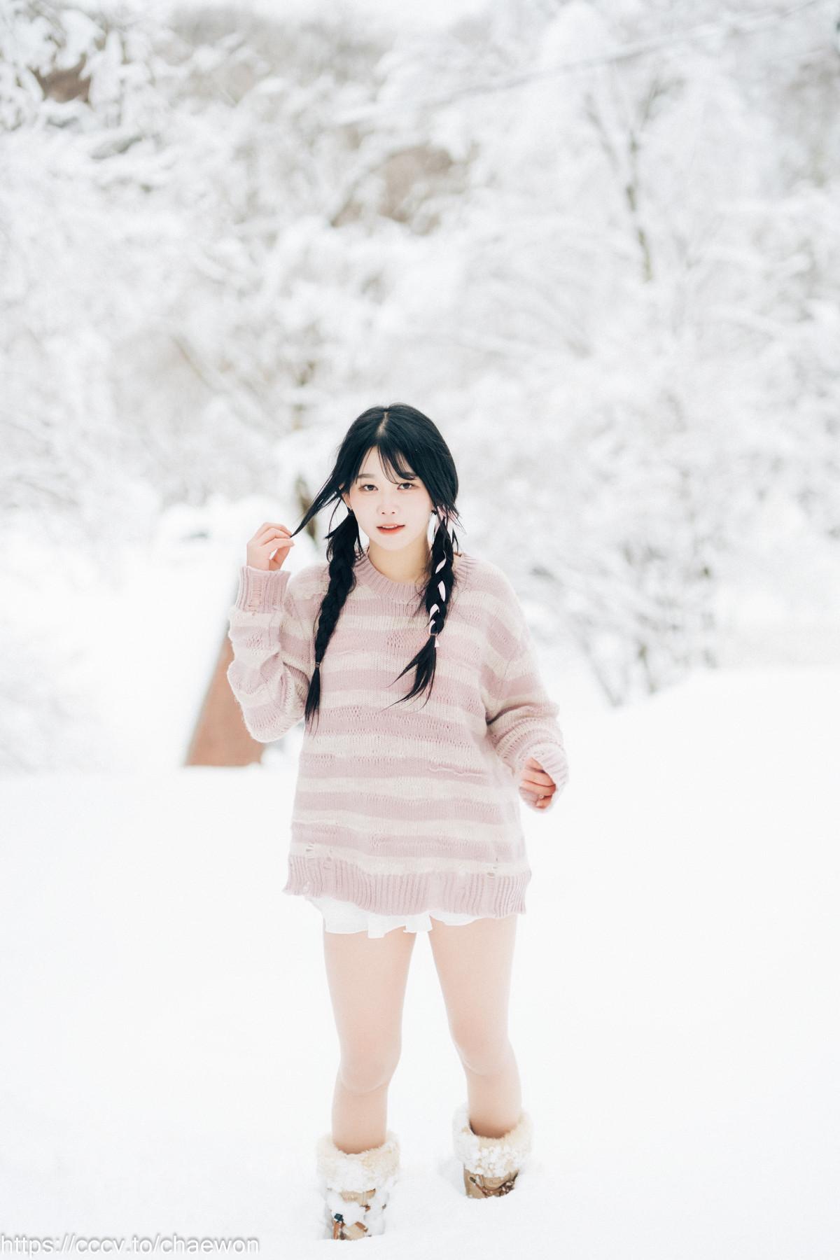 ZIA.Kwon 권지아, [Loozy] Snow Girl Set.01(43)