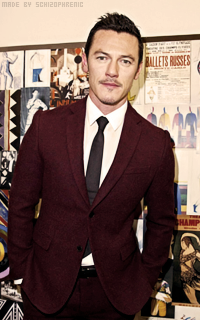 Luke Evans SRsNU8B9_o