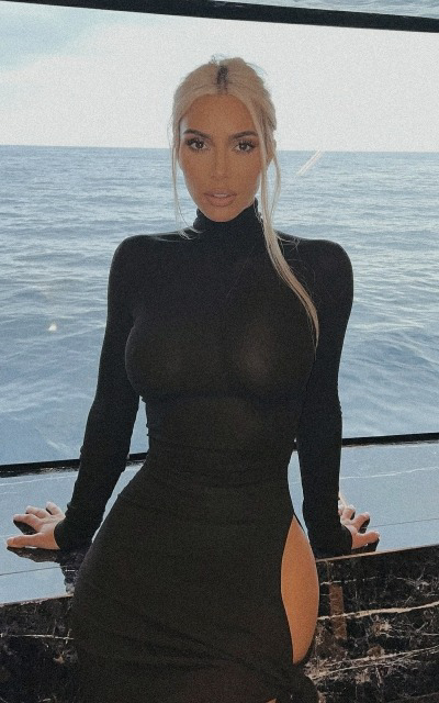 brunetka - Kim Kardashian Grhm7BXm_o