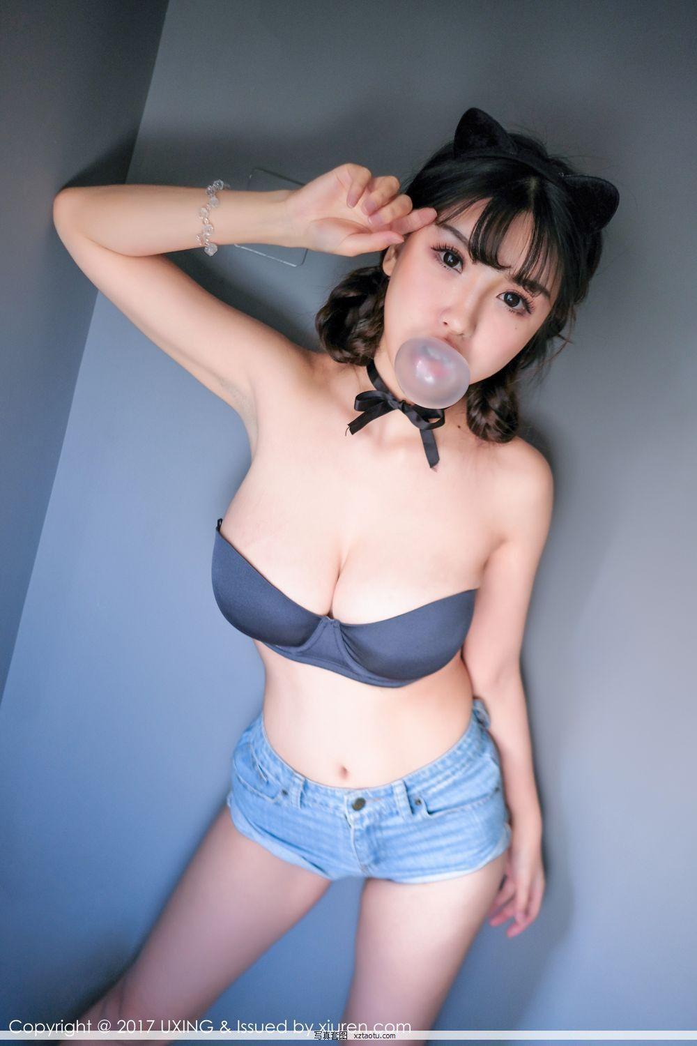 巨乳萝莉晓茜sunny 傲人美胸细腻皮肤图片(26)