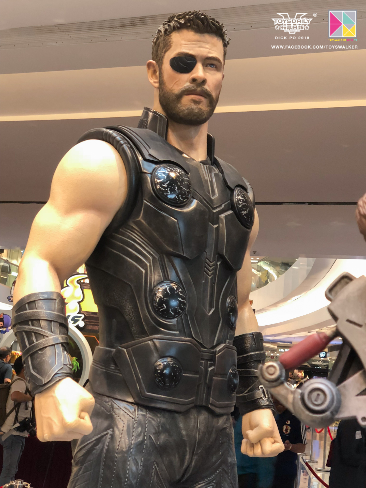 Exhibition Hot Toys : Avengers - Infinity Wars  B3t2sfGp_o