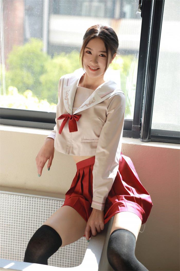 清纯妹子方子萱经典JK制服系列写真(2)