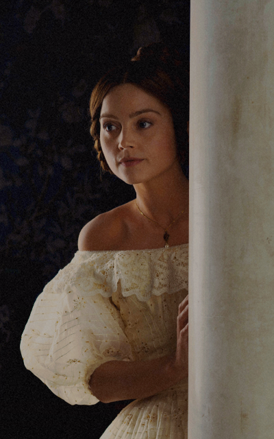 Jenna Coleman D57IgbbX_o