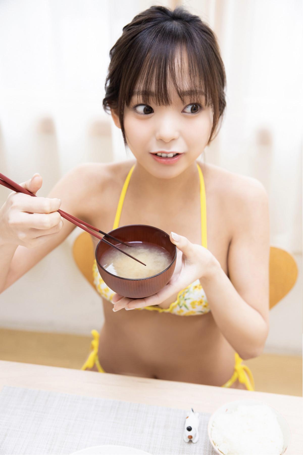 Mari Kominato 古湊まり, FLASHデジタル写真集 「料理の腕は父譲り」 Set.01(2)