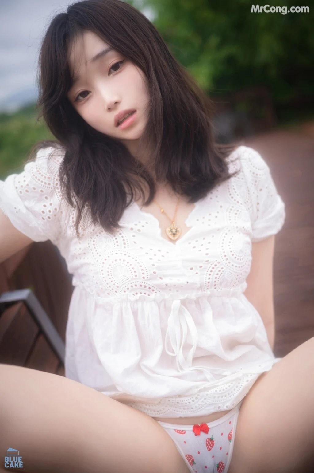 [BLUECAKE] Bambi (밤비): Doki Doki , Amenokade (+RED.Ver) (215 photos)(35)